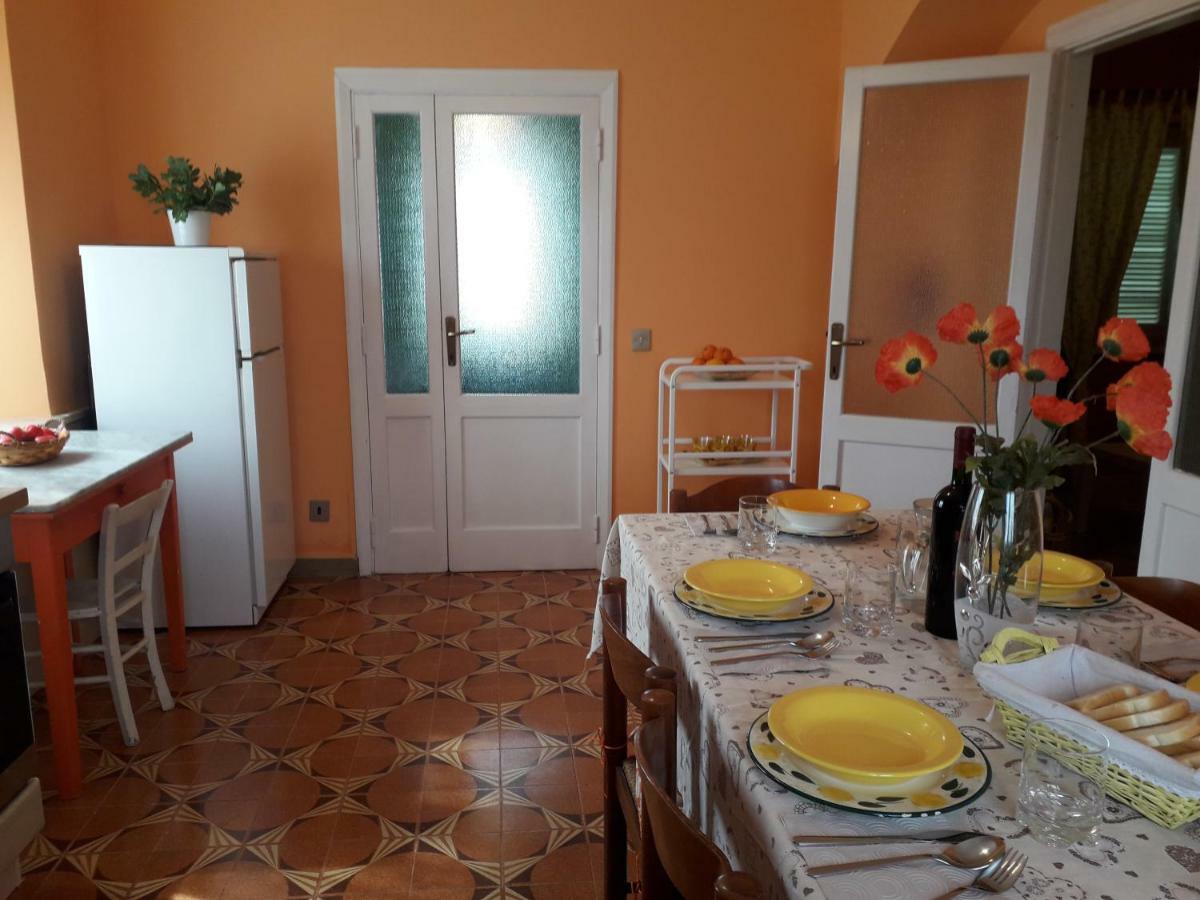 Alle Preci Country House Santa Restituta Ngoại thất bức ảnh